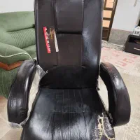 صندلی اداری چرخ دار کار کرده