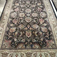 دوعدد فرش ۶ متری و یک عدد ۱.۵ متری(۱۰۰۰شانه)