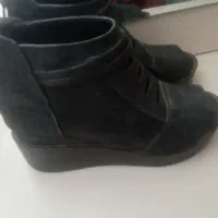 سه جفت کفش|کیف، کفش، کمربند|بانه, |دیوار