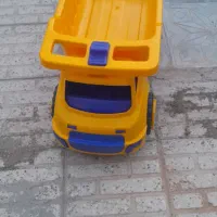 کامیون باری تحمل وزن ۱۳۰ کیلو