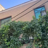 ۱۰۰ متر ویلایی دوطبقه قابل سکونت بهارستان گلستان