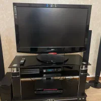 تلویزیون و میز