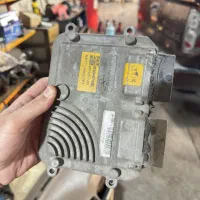 ایسیو غرب استیل تیوفایو