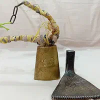 زنگوله قدیمی  و شانه چادربافی جنس برنج