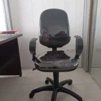 صندلی چرخان برند