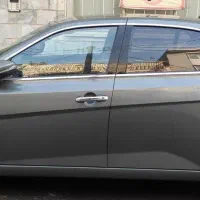 دنا پلاس شش دنده توربو سانروف ۴۰۲