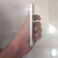 اپل iPhone 13 با حافظهٔ ۱۲۸ گیگابایت|موبایل|یزد, |دیوار