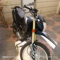 موتور تریل ام کا زد ۲۰۰