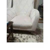 کاناپه۳نفره ۲عدد مبل تک نفره با کوسن