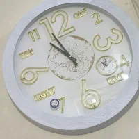 ساعت تازه خریدم تو کارتونش آک آک گذاشتم