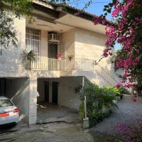 ویلا-باغ-با-حیاطی-خاص-و-کف-قیمت