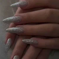 کاشت ناخن با بهترین متریال