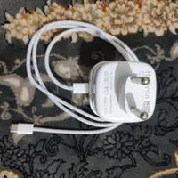 شارژر و کابل اصلی گوشی آیفون 16pro max