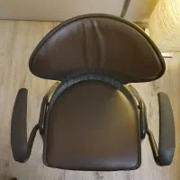 صندلی چرمی تک نفره پایه فلزی تمیز|مبلمان اداری|تهران, گیشا|دیوار