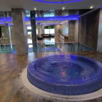 واحد 65 متری واقع در برج متلقو