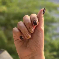 اموزش تخصصی کاشت ناخن و خدمات vipترمیمم 325