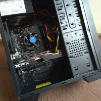 کامپیوتر کیس گیمینگ در حد همراه با بازی