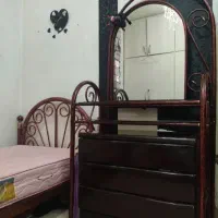 تخت و میزآرایشی