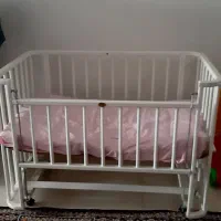تخت گهواره ای نوزاد تا ۳ سال
