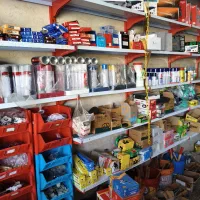 به یک نیروی کار خانم با اخلاق و کار درست برای چ