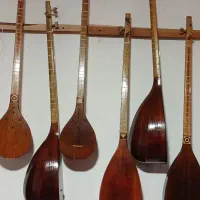 سه تار وتنبور