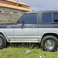 پاترول دو در مشکی نقره ای مدل ۷۷