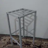 چهار پایه اهنی ساخته شده ۸۰ در ۴۰