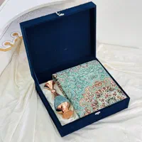 پک هدیه ترمه و گلدان فیروزه کوبی صنایع دستی|صنایع دستی و سایر لوازم تزئینی|اصفهان, شاه پسند|دیوار