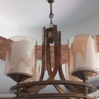 لوستر تازه و تمیز|لوستر و چراغ آویز|تولم شهر, |دیوار