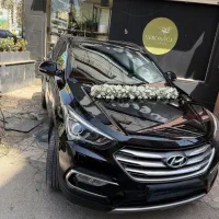 ماشین عروس و دسته گل