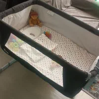 تخت کنار تخت ویرا دلیجان همراه لوازم نوزادی|اسباب و اثاث بچه|تهران, ونک|دیوار