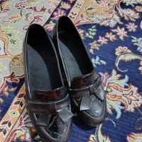 کفش|کیف، کفش، کمربند|گلبهار, شهر جدید گلبهار|دیوار