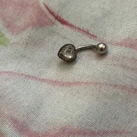 پیرسینگ ناف