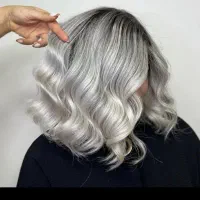 کاراموز خانم جهت دوره های ارایشی پذیرفته میشود