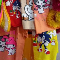 فروش انواع لباس‌های زنانه و بچه گونه