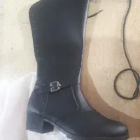 پوتین ساق بلندزنانه