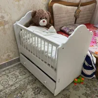 تخت بچه گهواره ای ممبران و روروک و غذاخوری کودک
