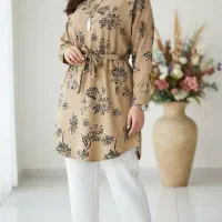 زنانه|لباس|قم, وادی السلام|دیوار