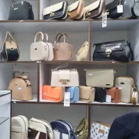 کیف|کیف، کفش، کمربند|شیراز, سیاه سنگ|دیوار