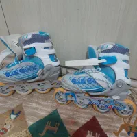 کفش اسکیت سایز ۳۱ تا ۳۴  کار کرده   قیمت ۲۰۰۰۰۰۰