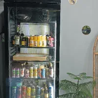 یخچال ۴ ماه کارکرده ۸ ماه از گارانتی فعال