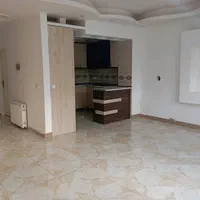 آپارتمان ۹۰متری طبقه اول در محدوده شهرک فرهنگیان