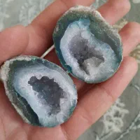 سنگ آمیتیست