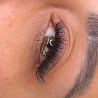 خدمات تخصصی اکستنشن مژه|خدمات آرایشگری و زیبایی|تهران, فلسطین (میدان انقلاب)|دیوار
