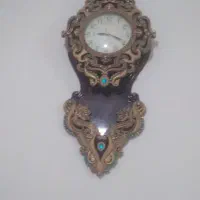 ساعت زیبا تمیز