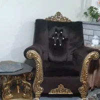 مبل همراه با عسلی