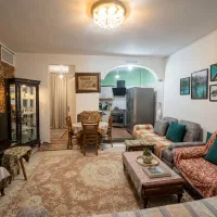 طبقه اول بدون پله با حیاط اختصاصی