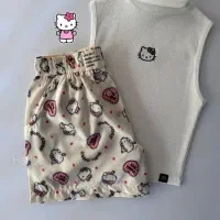 ست کراپ شلوارک|لباس|شیراز, کفترک|دیوار