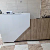 میز پذیرش شیک و عالی در حد نو