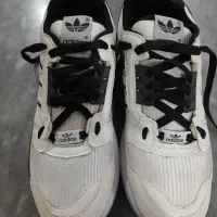 کفش آدیداس  نو|کیف، کفش، کمربند|شفت, |دیوار